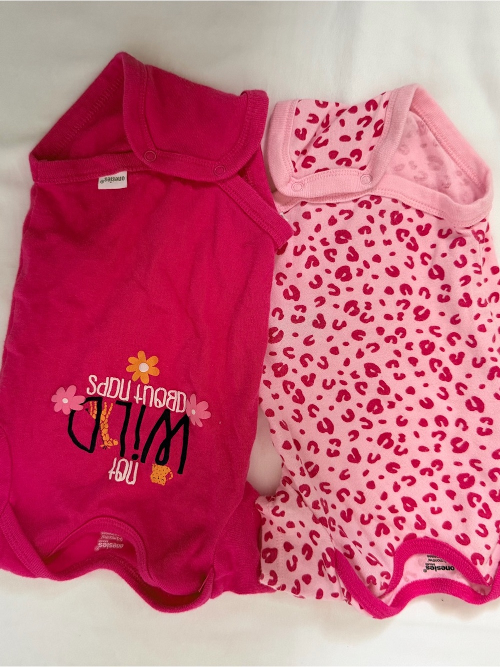 Gerber Baby Girl Bodysuits 0-3M Pink Leopard 2 Pack